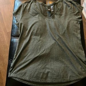 Women’s Adidas Olive Tee Sz L